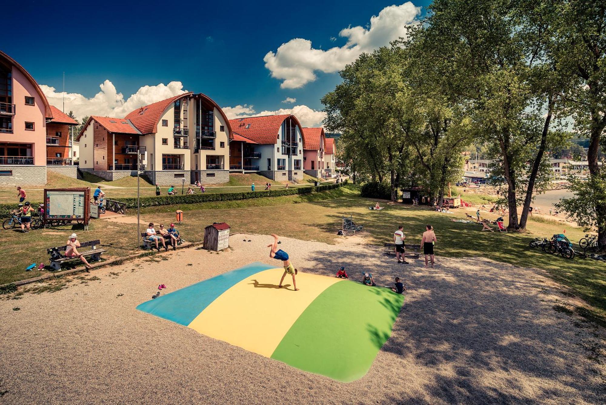 Апартаменты Landal Marina Lipno Липно-над-Влтавой Экстерьер фото
