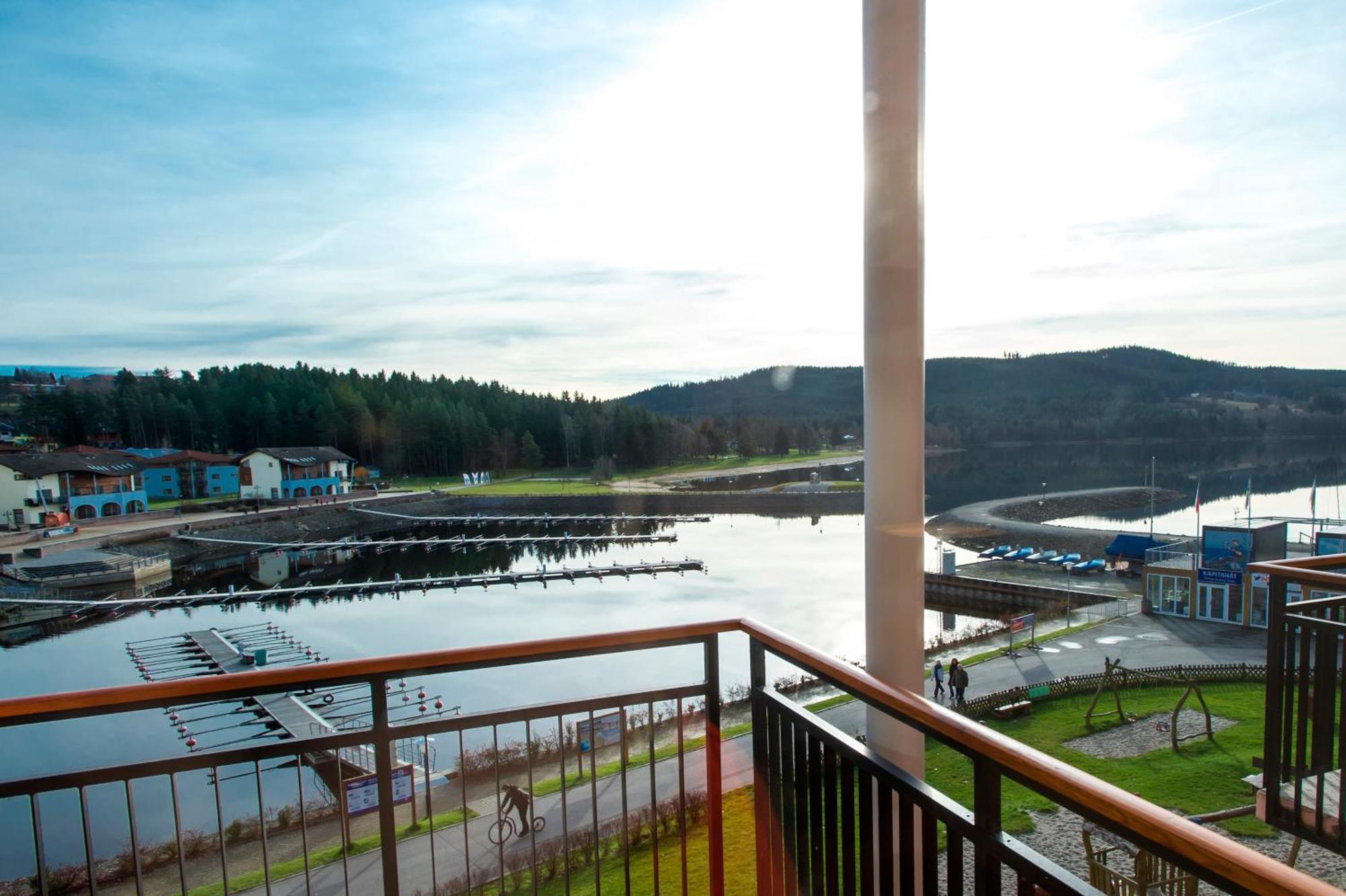 Апартаменты Landal Marina Lipno Липно-над-Влтавой Экстерьер фото